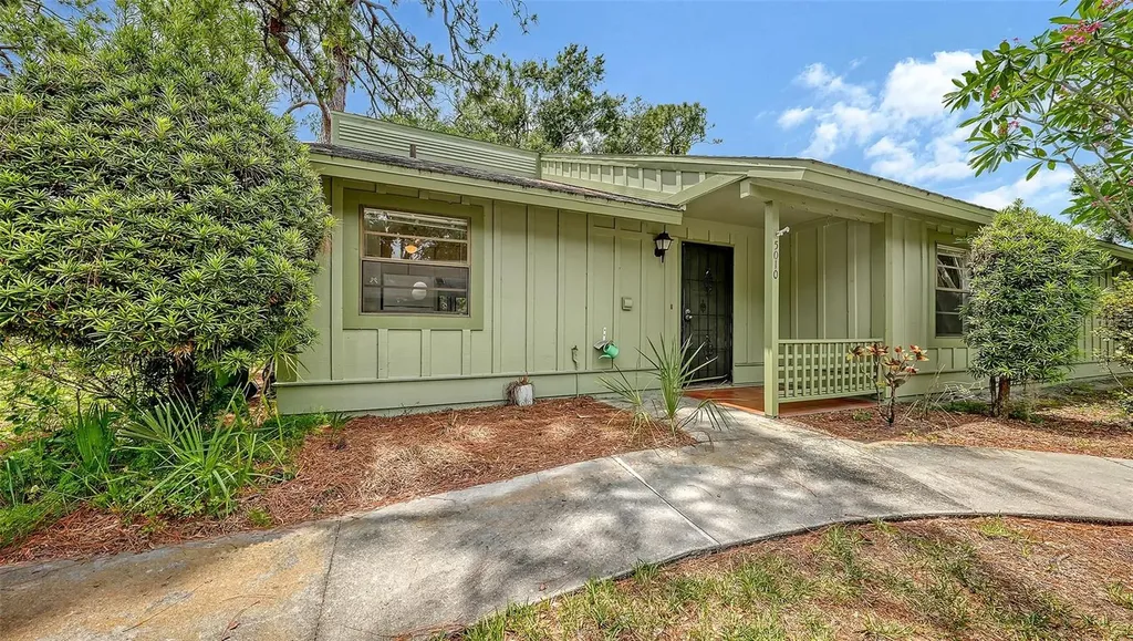 5010 Barrington Circle Sarasota FL 34234