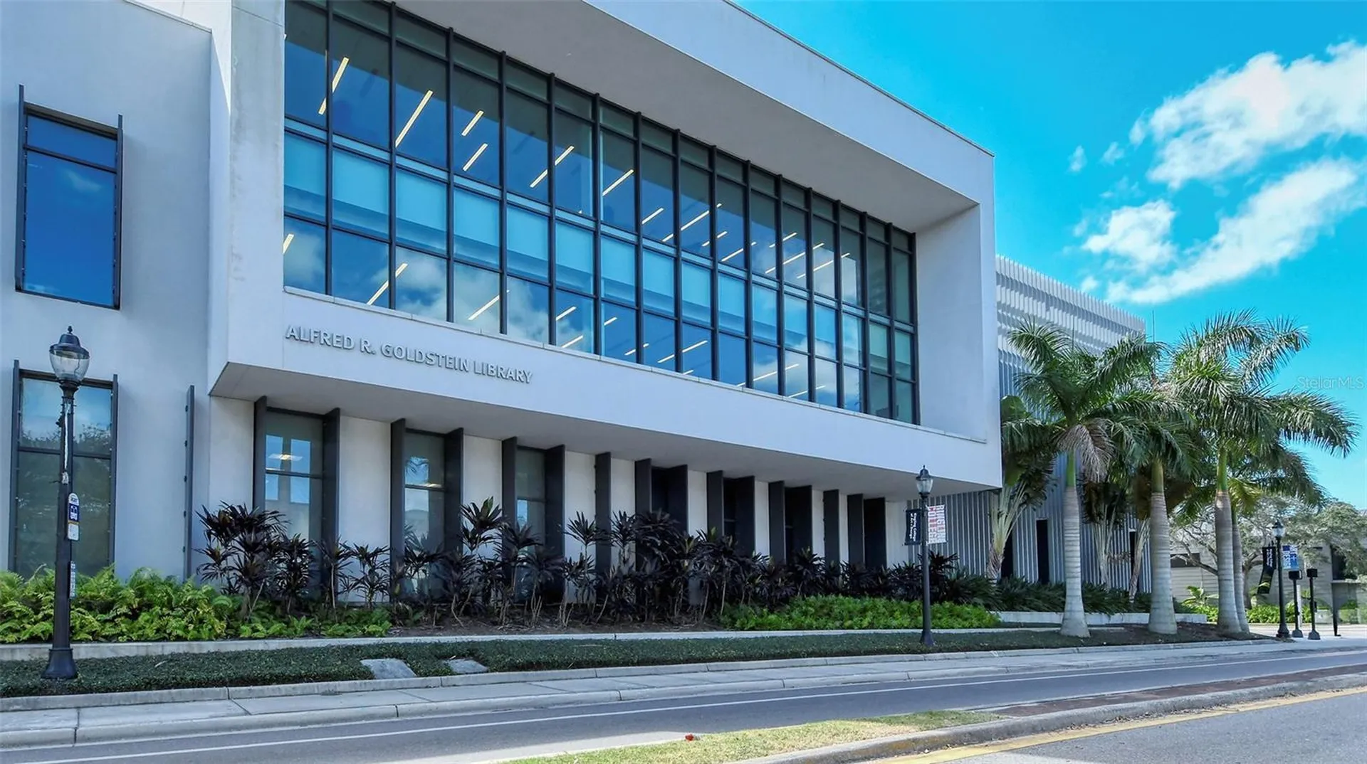 5010 Barrington Circle Sarasota FL 34234