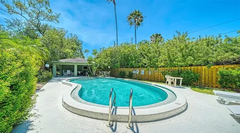 5010 Barrington Circle Sarasota FL 34234