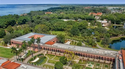 5010 Barrington Circle Sarasota FL 34234