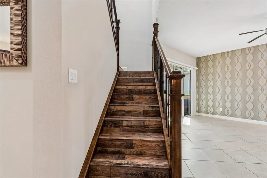 30229 Southernwood Court Wesley Chapel FL 33543