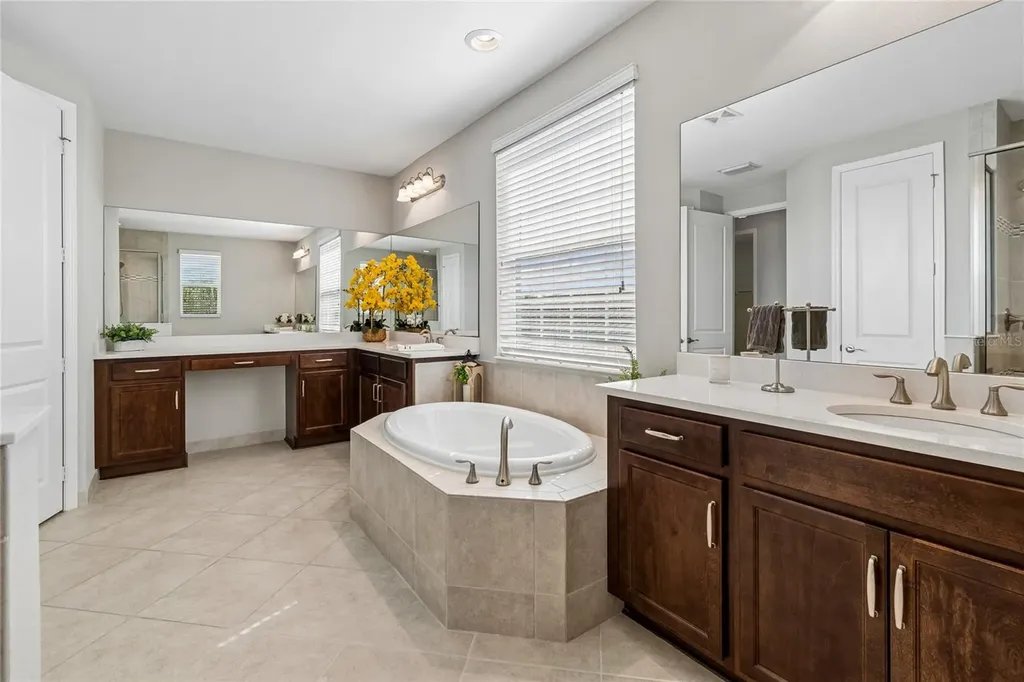 30229 Southernwood Court Wesley Chapel FL 33543