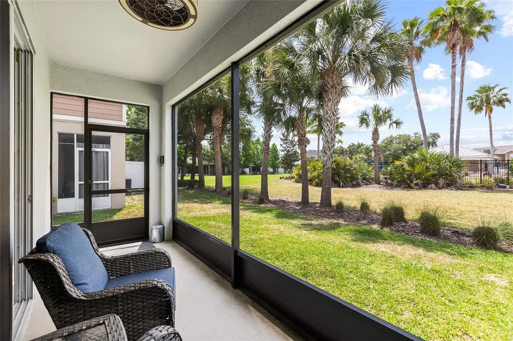8738 Turnstone Haven Place Tampa FL 33619