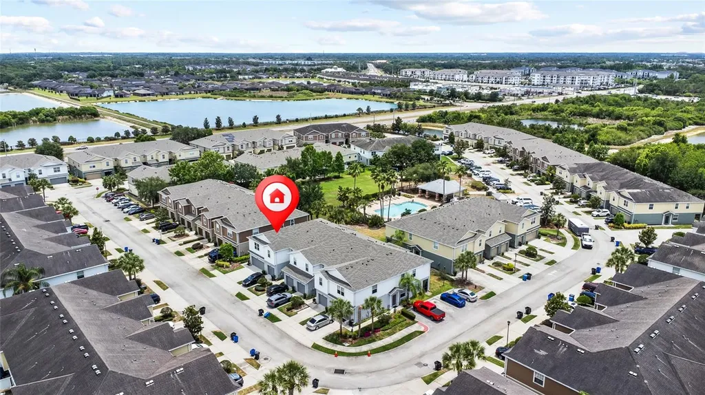 8738 Turnstone Haven Place Tampa FL 33619