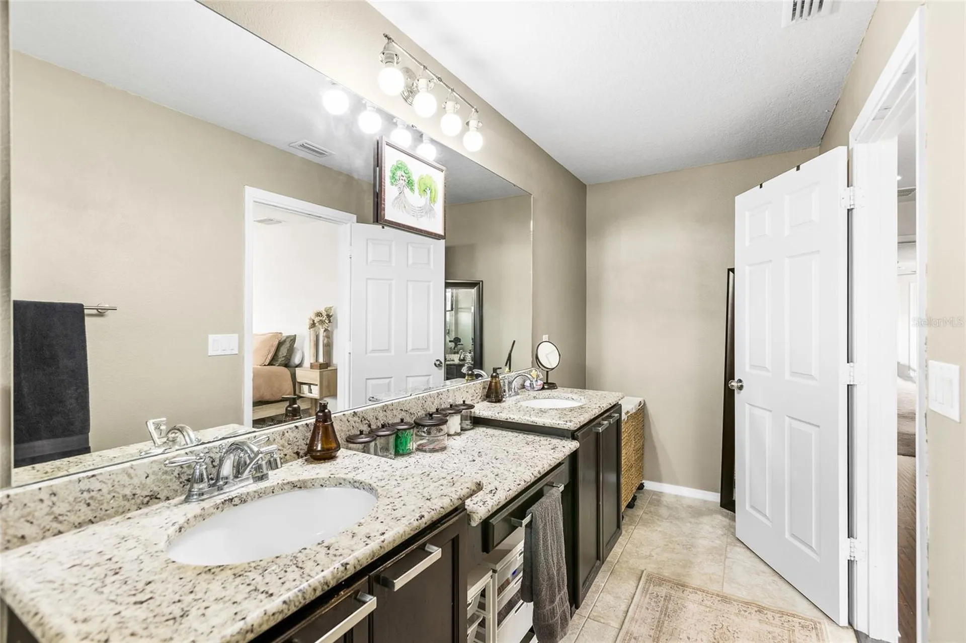 8738 Turnstone Haven Place Tampa FL 33619