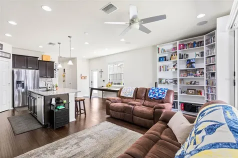 8738 Turnstone Haven Place Tampa FL 33619