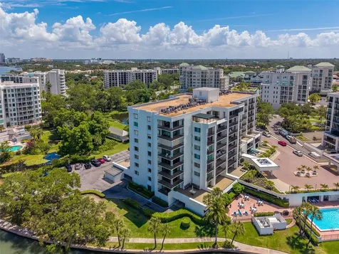 8 Belleview Boulevard Belleair FL 33756