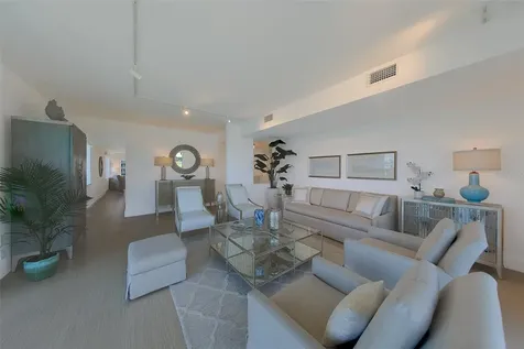8 Belleview Boulevard Belleair FL 33756