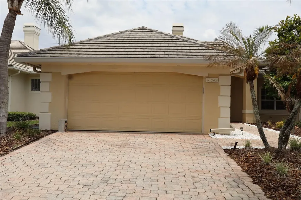10842 Woodchase Circle Orlando FL 32836