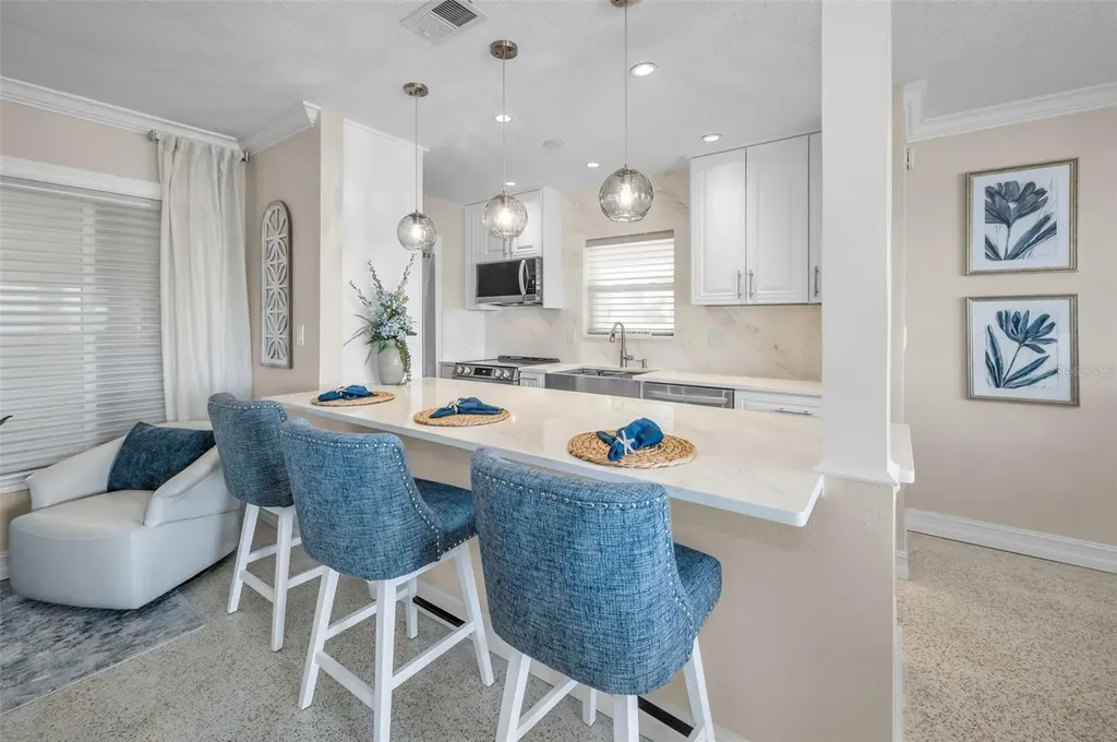 52 N Pine Circle Belleair FL 33756