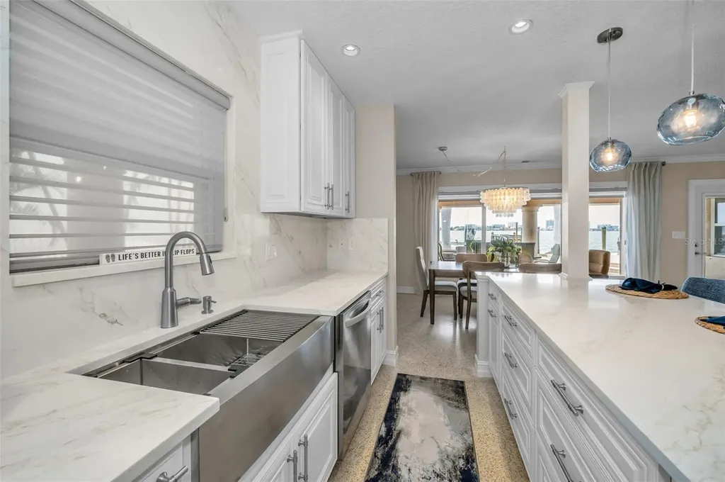 52 N Pine Circle Belleair FL 33756