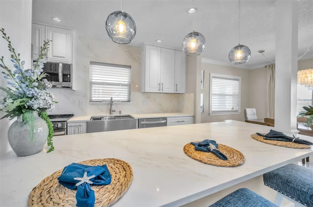 52 N Pine Circle Belleair FL 33756