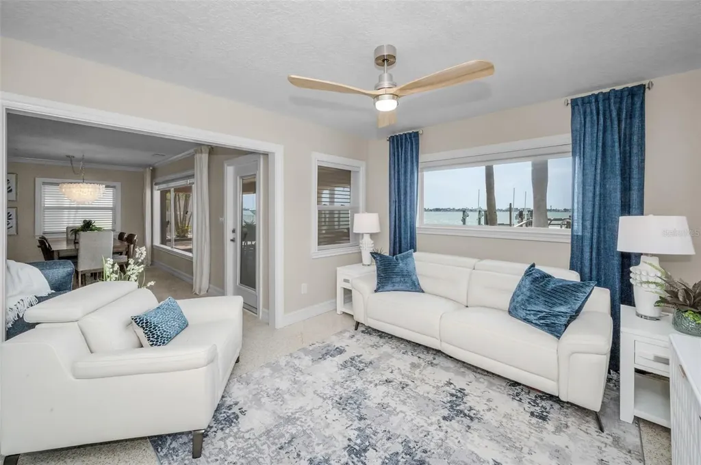 52 N Pine Circle Belleair FL 33756