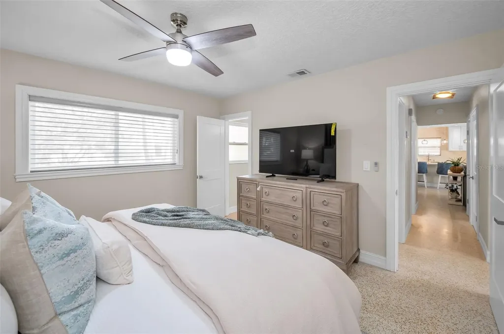 52 N Pine Circle Belleair FL 33756