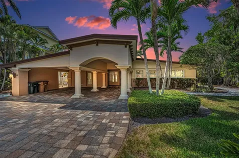 52 N Pine Circle Belleair FL 33756