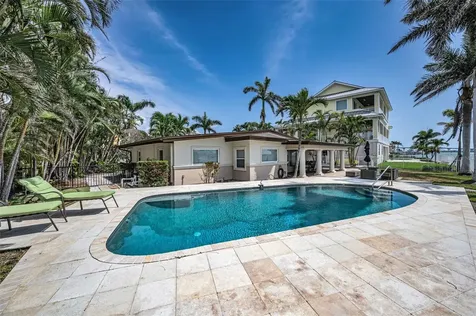 52 N Pine Circle Belleair FL 33756