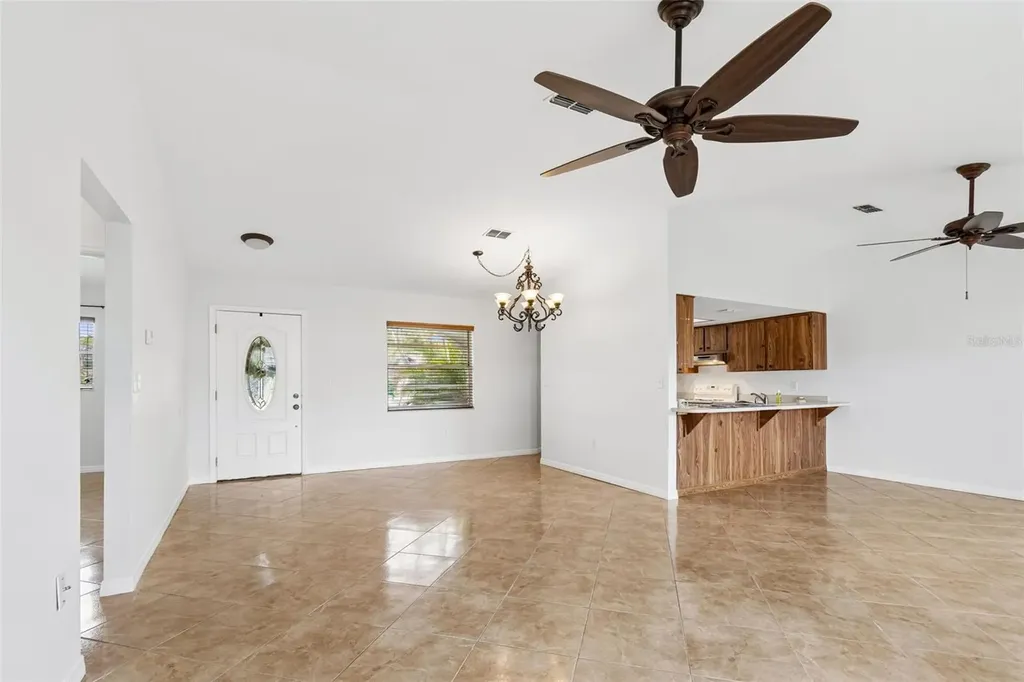 8272 Denise Drive E Seminole FL 33777