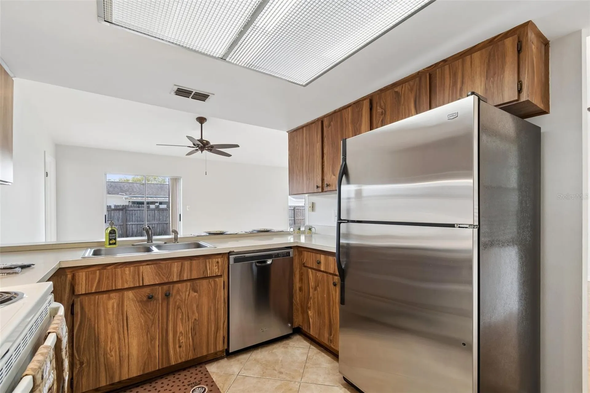 8272 Denise Drive E Seminole FL 33777