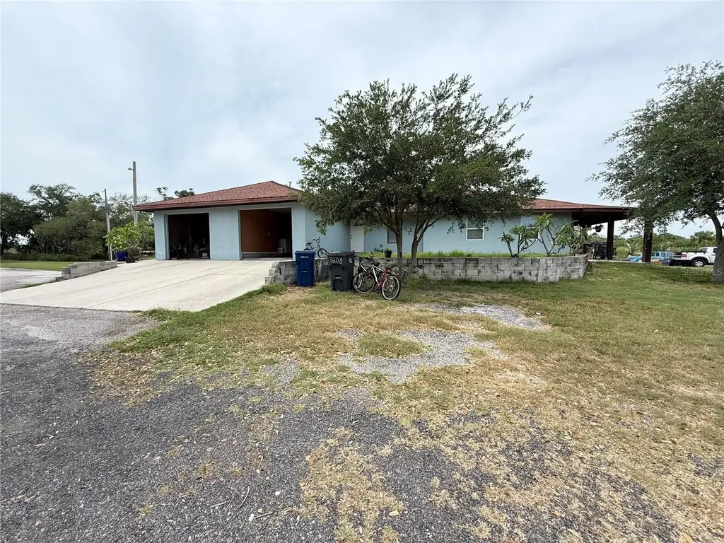 3208 16th Ave E Palmetto FL 34221