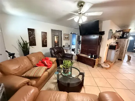 3208 16th Ave E Palmetto FL 34221