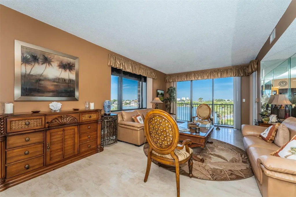 6 Belleview Boulevard Belleair FL 33756