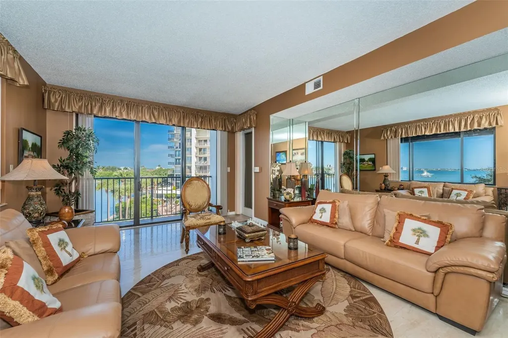 6 Belleview Boulevard Belleair FL 33756