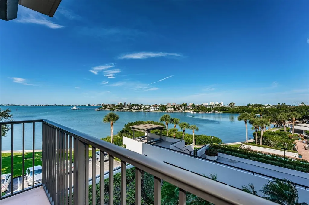 6 Belleview Boulevard Belleair FL 33756