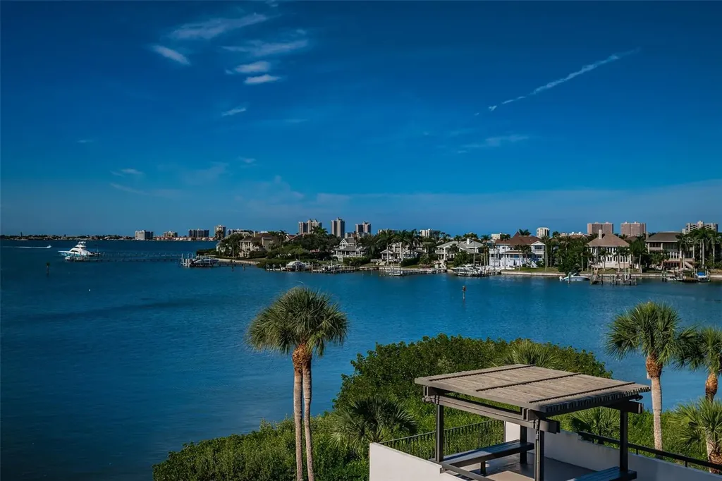 6 Belleview Boulevard Belleair FL 33756
