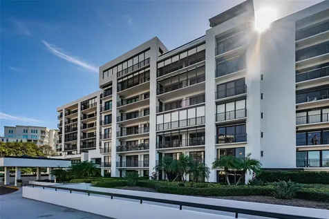 6 Belleview Boulevard Belleair FL 33756