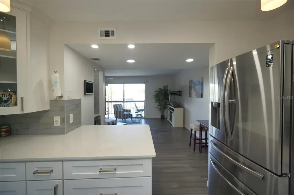 6325 Newtown Circle Tampa FL 33615