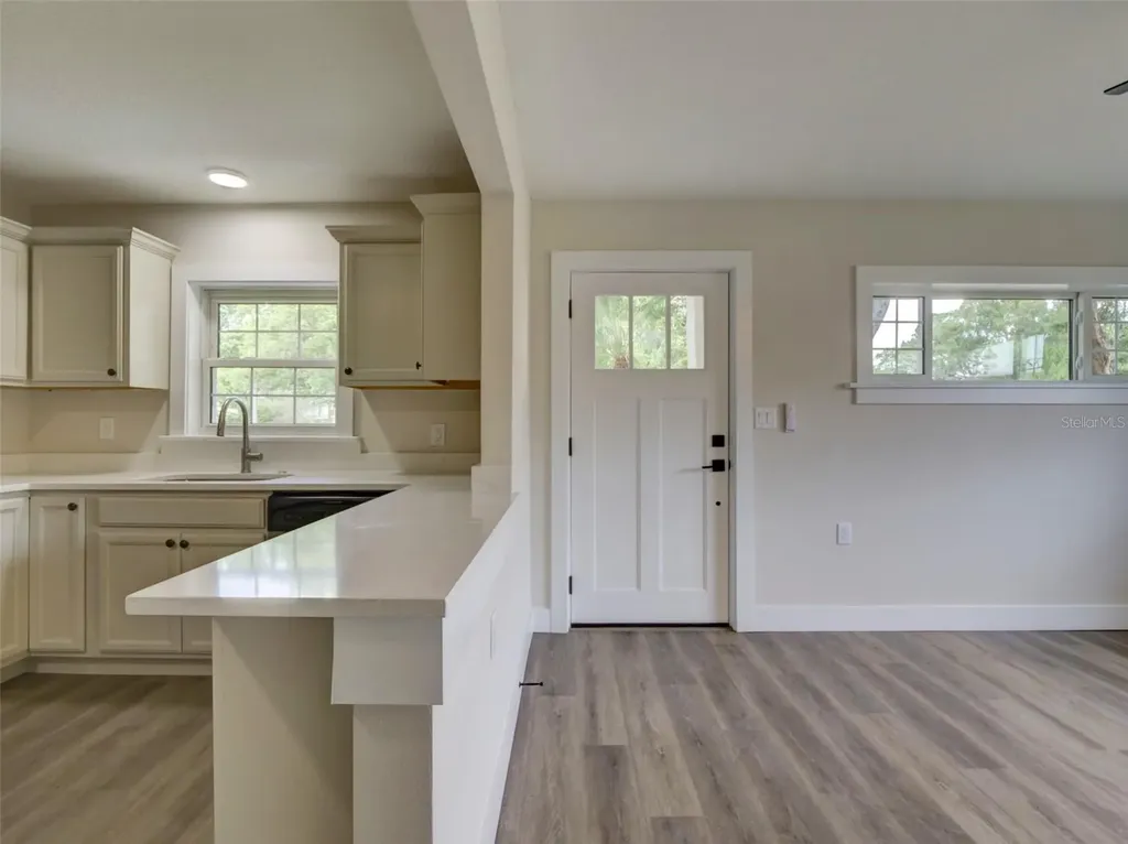 2709 Arc Drive Orlando FL 32826