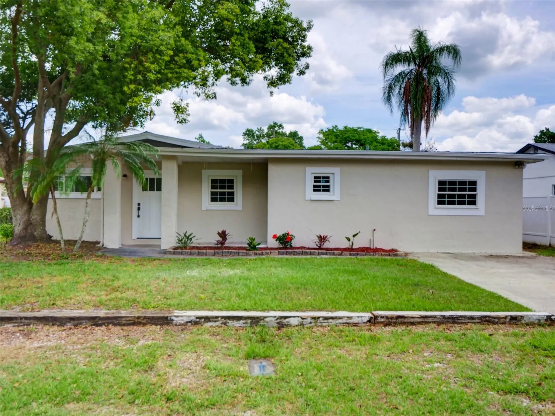 2709 Arc Drive Orlando FL 32826