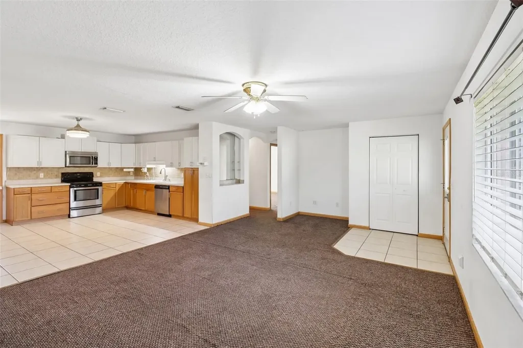 985 10th Avenue Deland FL 32724