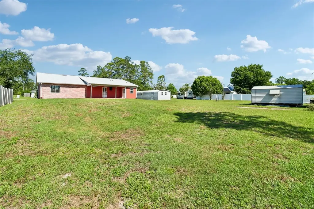 985 10th Avenue Deland FL 32724