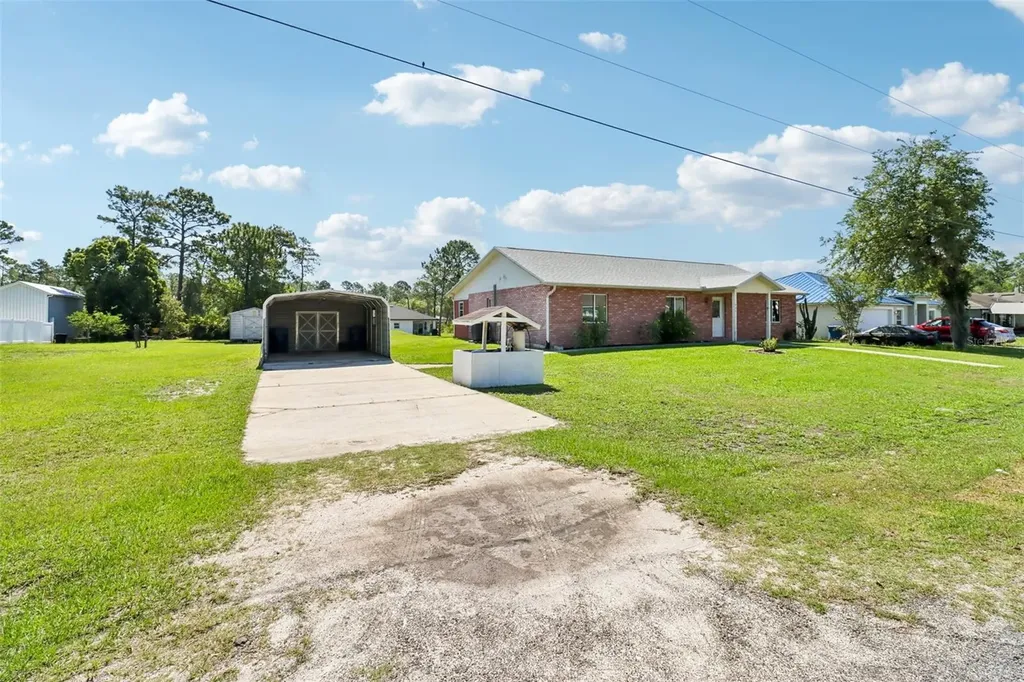 985 10th Avenue Deland FL 32724