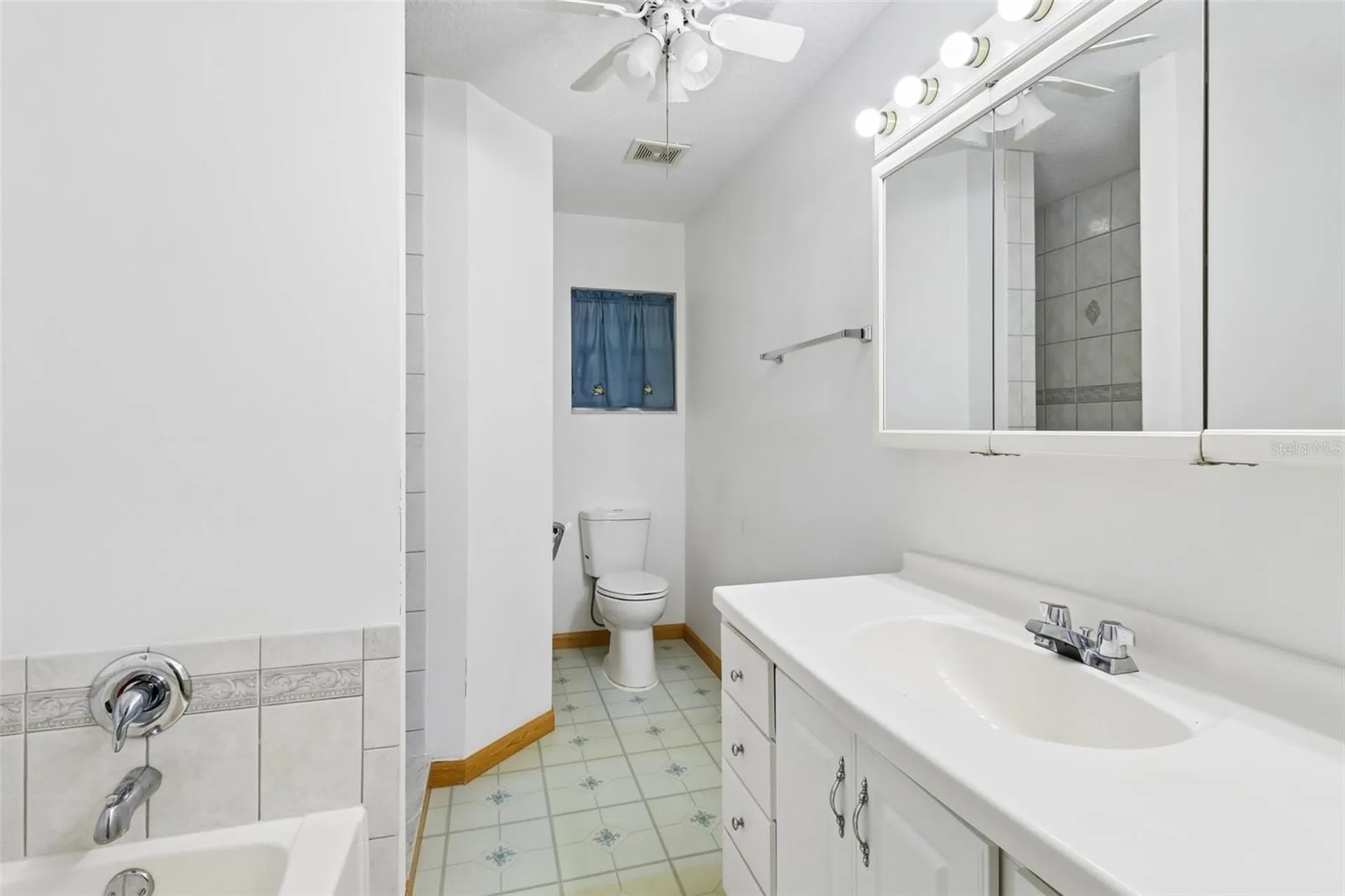 985 10th Avenue Deland FL 32724
