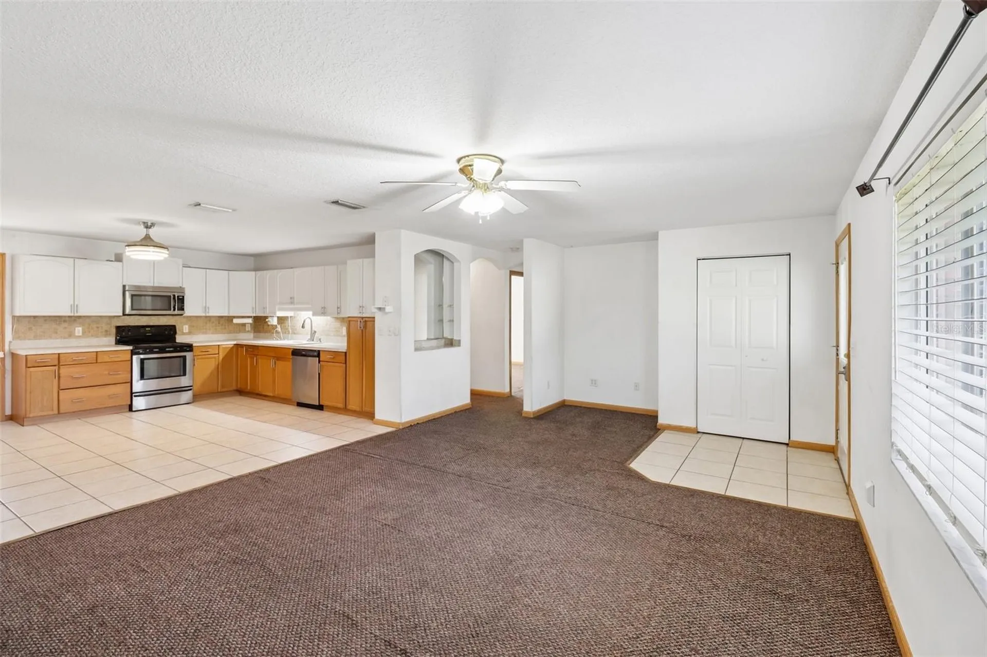 985 10th Avenue Deland FL 32724