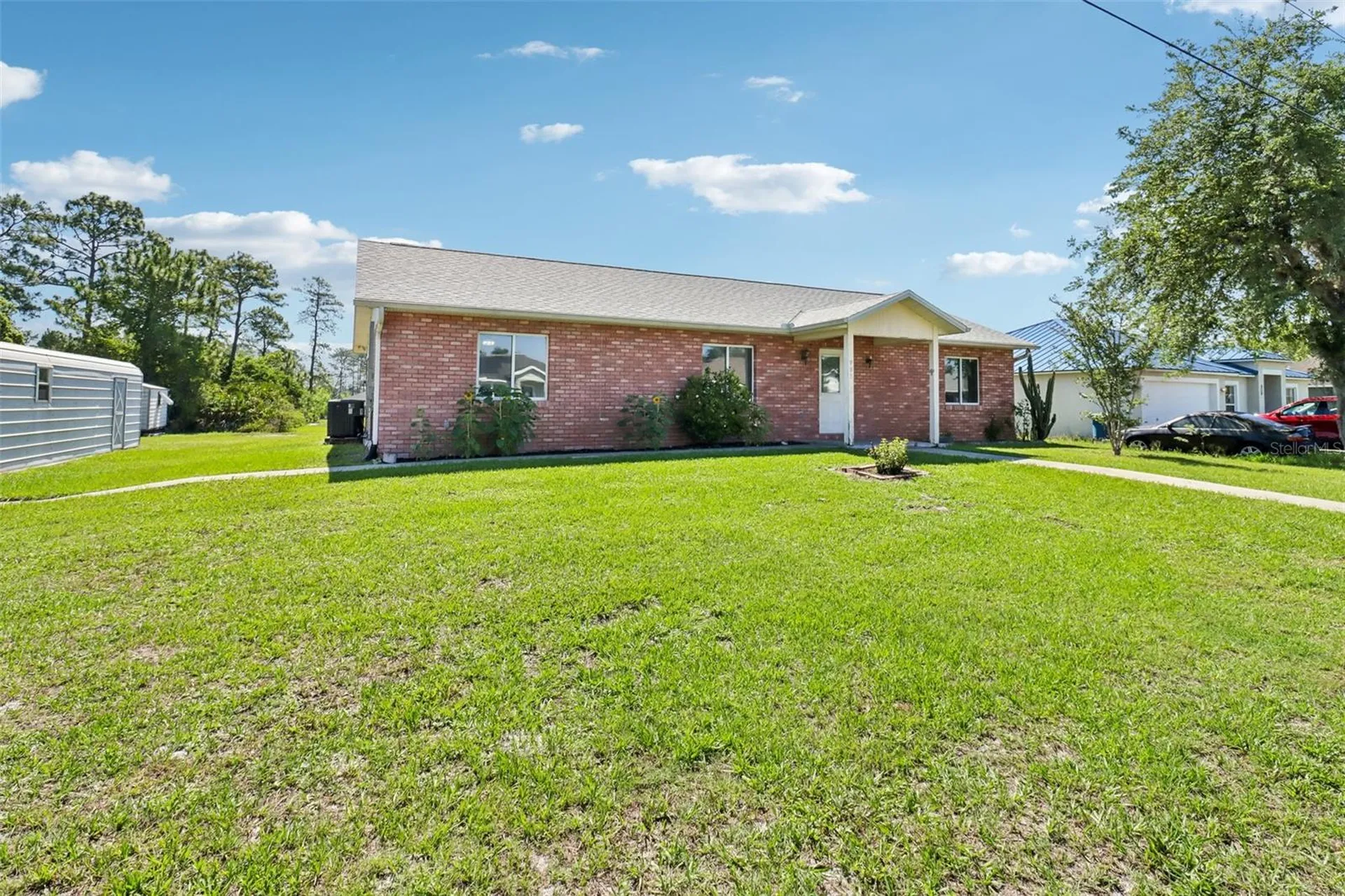 985 10th Avenue Deland FL 32724