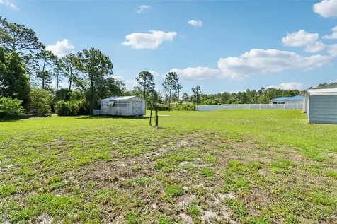 985 10th Avenue Deland FL 32724