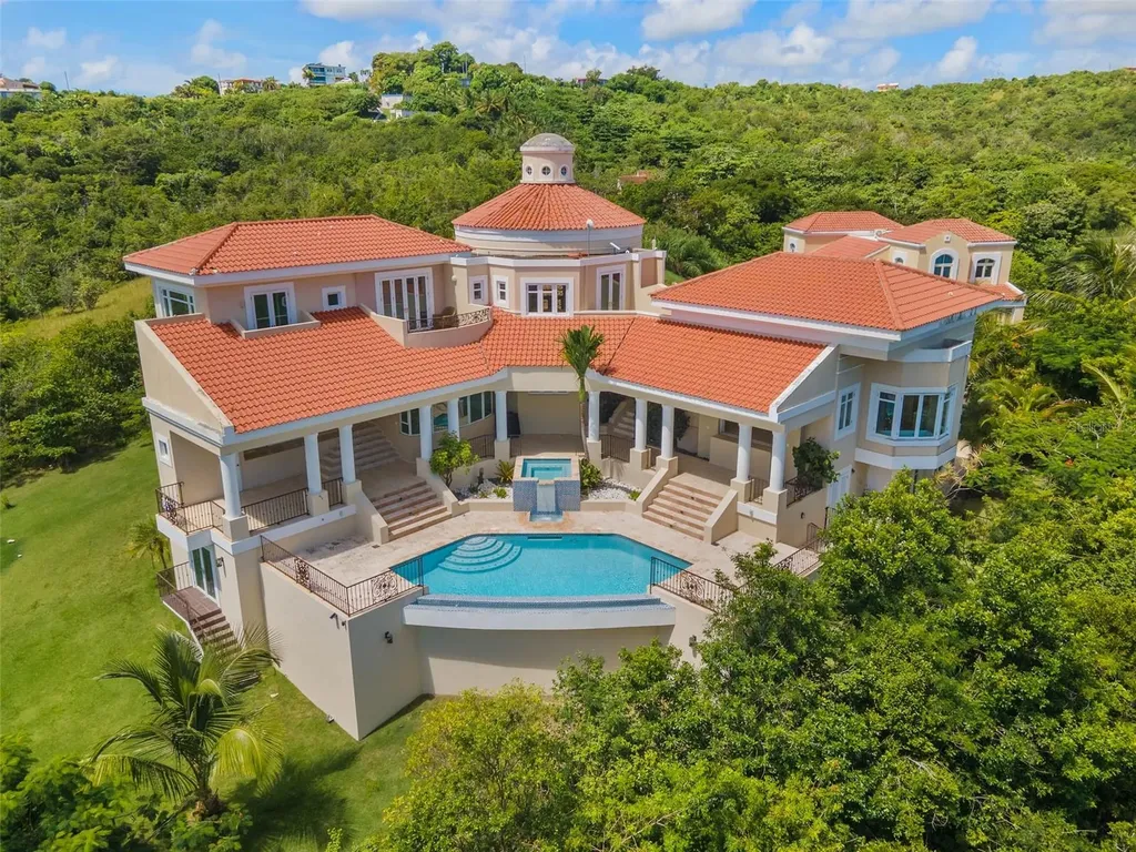 44 Cocoloba Street Humacao PR 00791