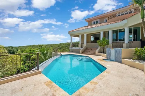 44 Cocoloba Street Humacao PR 00791