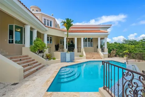 44 Cocoloba Street Humacao PR 00791