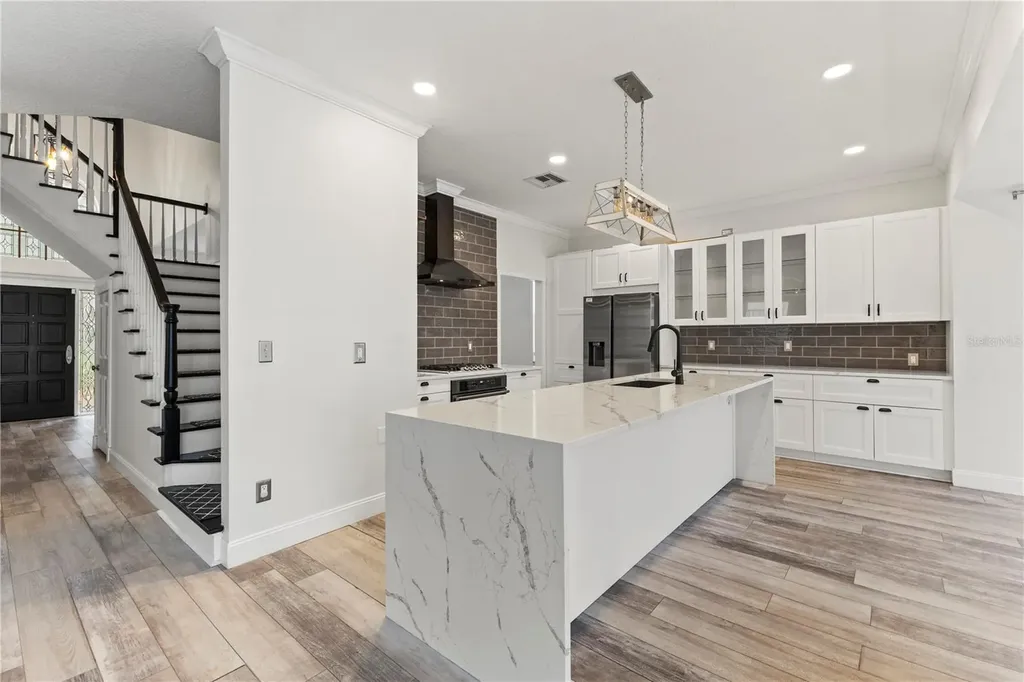 9307 Poplar Creek Court Tampa FL 33647