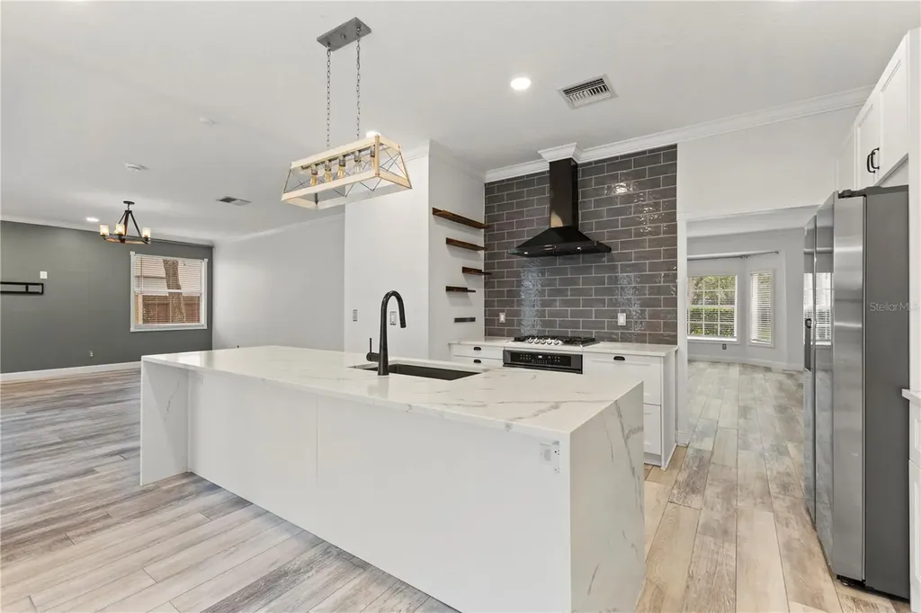 9307 Poplar Creek Court Tampa FL 33647