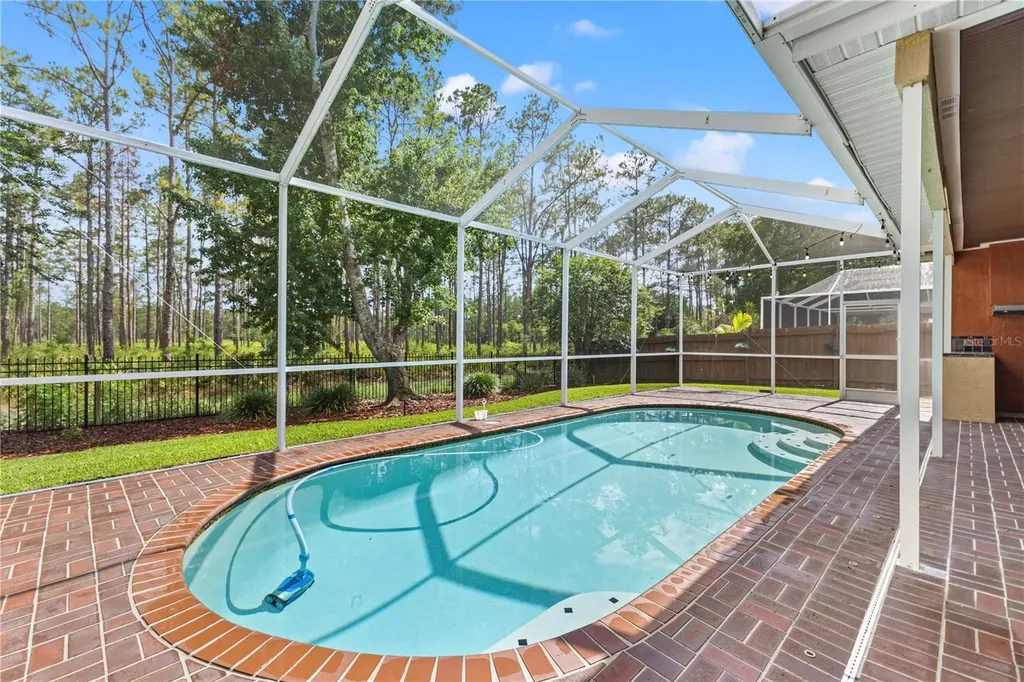 9307 Poplar Creek Court Tampa FL 33647