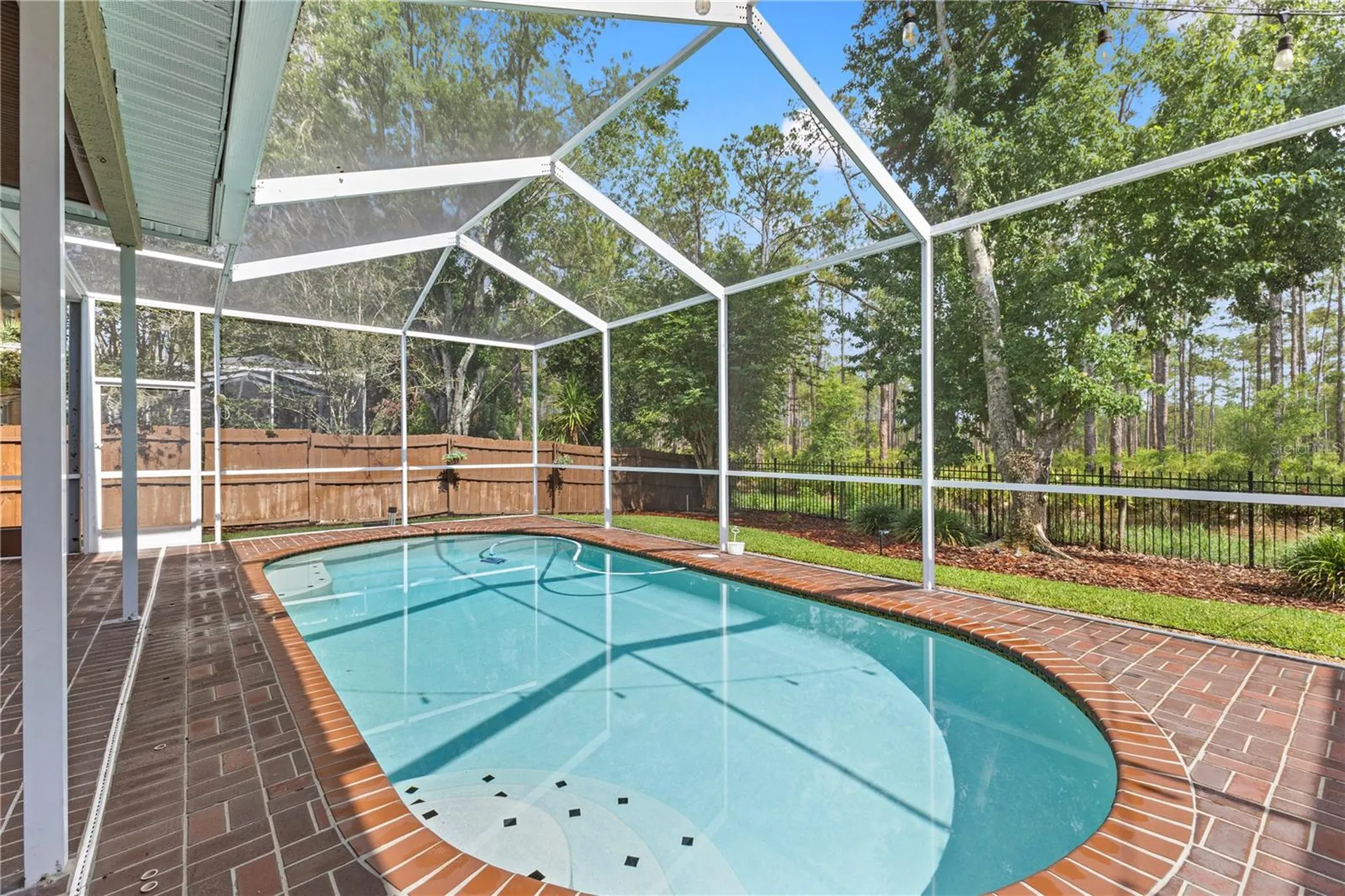 9307 Poplar Creek Court Tampa FL 33647