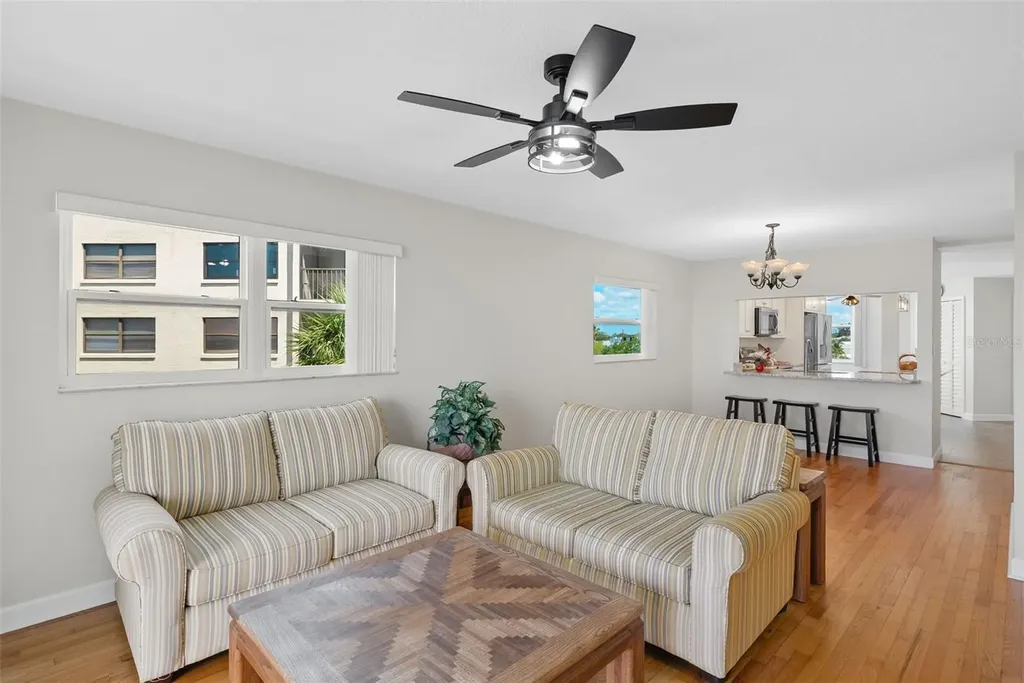 1316 Pasadena Avenue S South Pasadena FL 33707