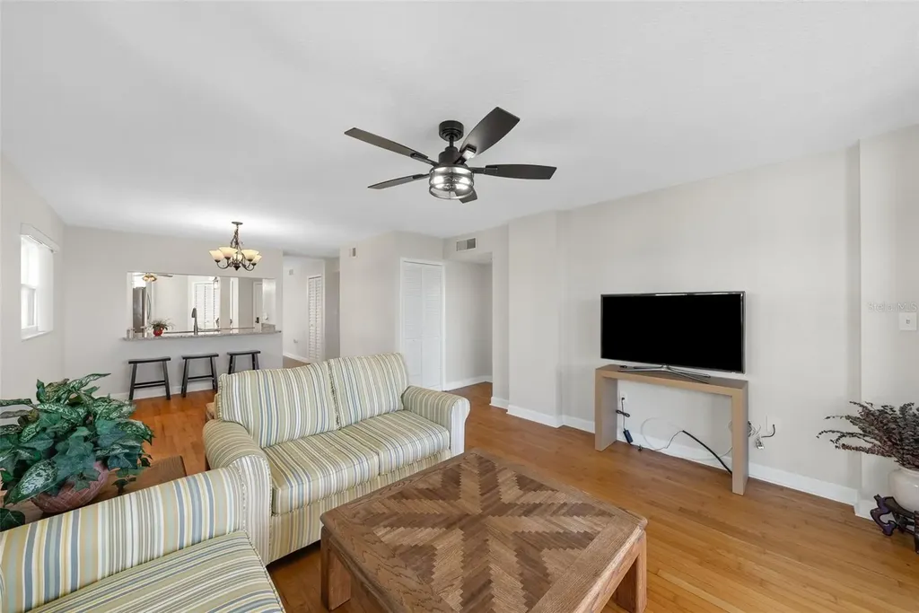 1316 Pasadena Avenue S South Pasadena FL 33707