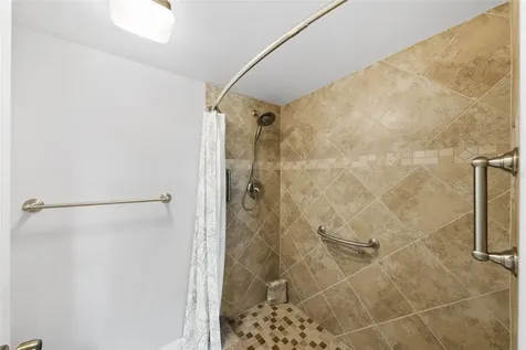 1316 Pasadena Avenue S South Pasadena FL 33707