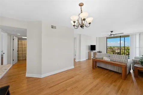 1316 Pasadena Avenue S South Pasadena FL 33707